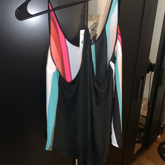 Multi color strip tank top - Picture 2 of 3